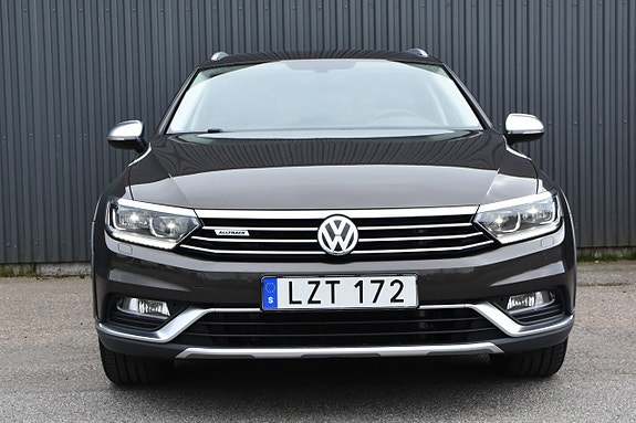 Volkswagen Passat Alltrack 7 of 20