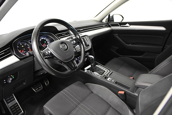 Volkswagen Passat Alltrack 11 of 20