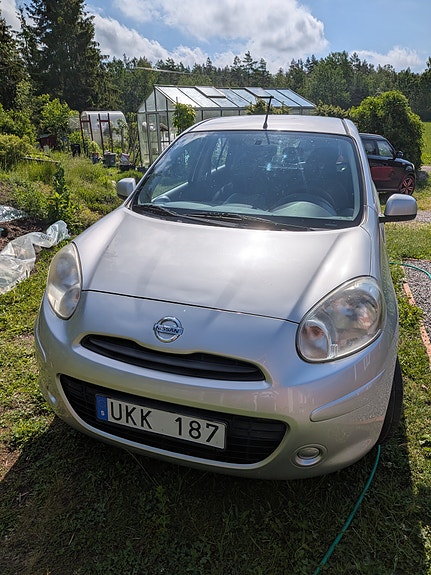 Nissan Micra 3 of 5