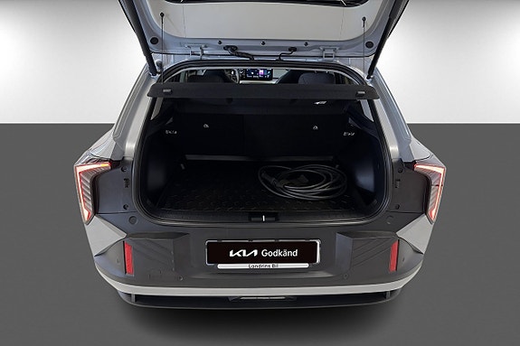 Kia EV4 14 of 19