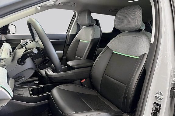 Kia EV4 8 of 19