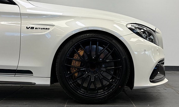 Mercedes-Benz AMG C63 S 4 of 5