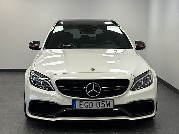 Mercedes-Benz AMG C63 S 27 of 28