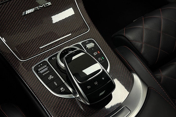 Mercedes-Benz AMG C63 S 22 of 28