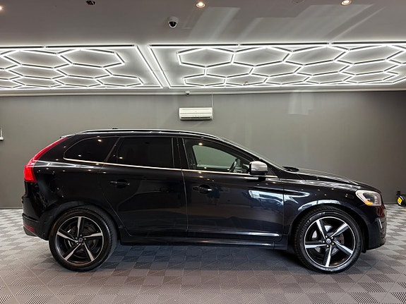 Volvo XC60 4 of 5