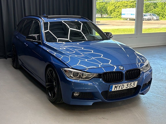 BMW 330d 2 of 5