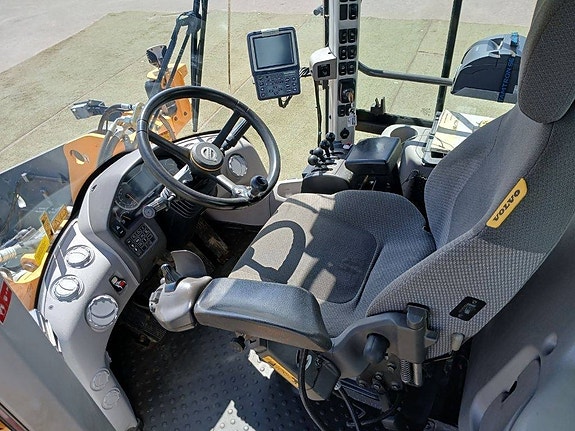 Volvo L90 H ''SÅLD'' 11 of 24