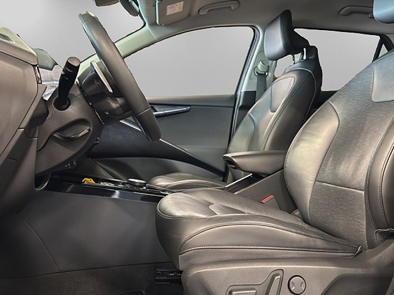 Kia Niro 8 of 17