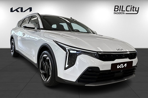 Kia K4 3 of 5