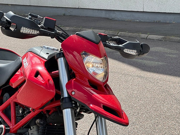 Ducati Hypermotard 796 1190 mil 8 of 16