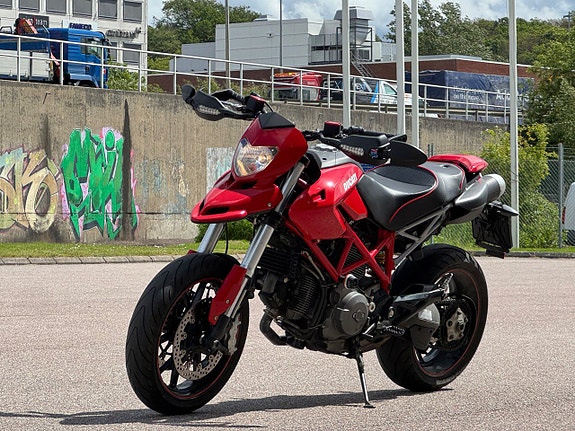 Ducati Hypermotard 796 1190 mil 7 of 16