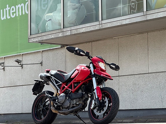 Ducati Hypermotard 796 1190 mil 2 of 16
