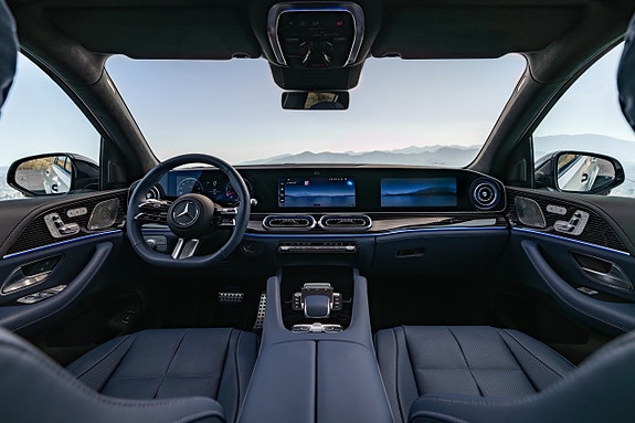 Mercedes-Benz GLE450 4 of 4