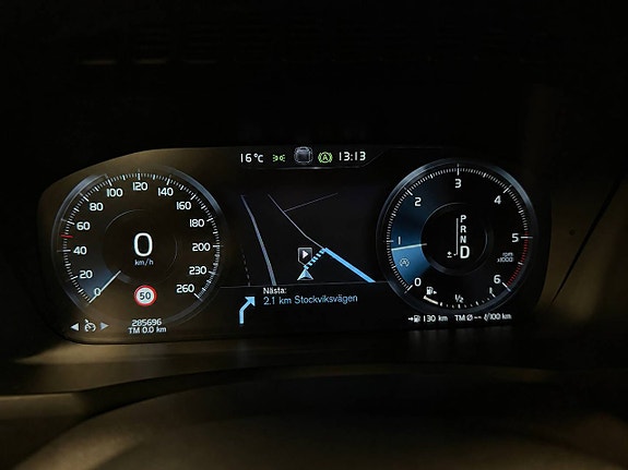 Volvo XC90 7 of 18