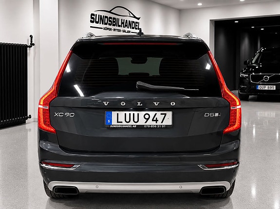 Volvo XC90 4 of 18