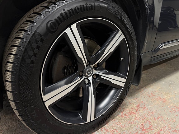 Volvo XC90 5 of 18