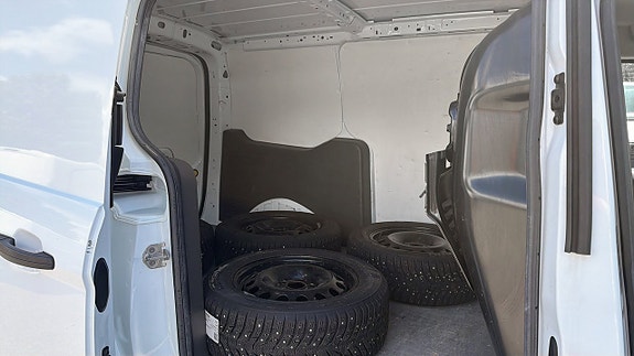 Ford Transit Connect 5 of 11