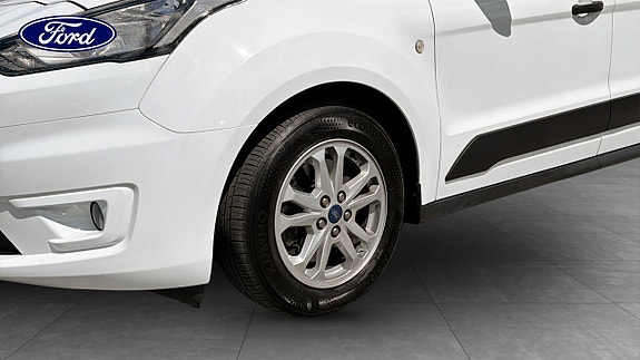 Ford Transit Connect 9 of 11
