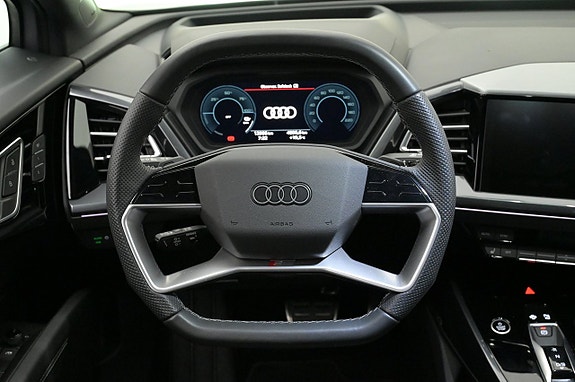 Audi Q4 e-tron 7 of 27