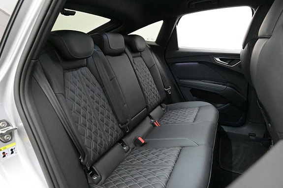 Audi Q4 e-tron 23 of 27