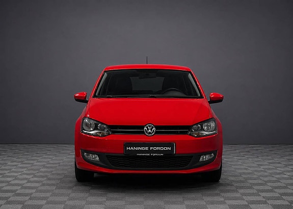 Volkswagen Polo 2 of 5