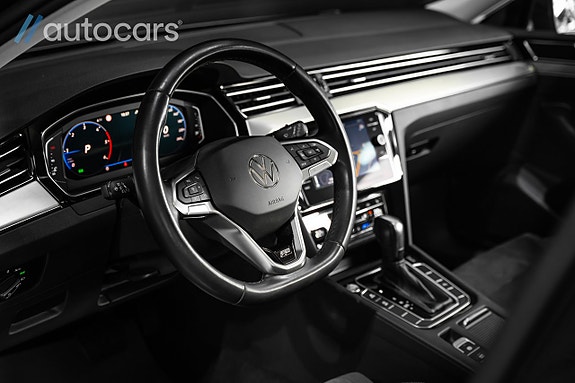 Volkswagen Passat 15 of 30