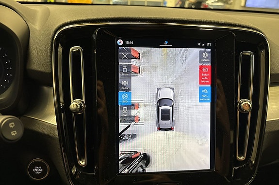 Volvo XC40 15 of 15