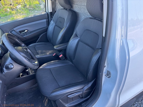Renault Kangoo Express 15 of 30