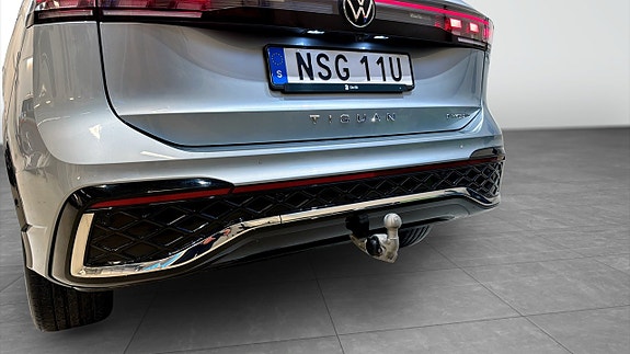 Volkswagen Tiguan 14 of 23