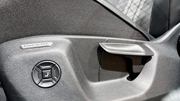 Volkswagen Tiguan 18 of 23
