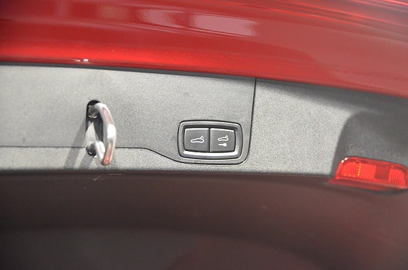 Porsche Taycan Turbo 16 of 25