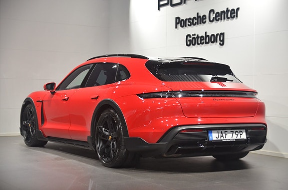 Porsche Taycan Turbo 6 of 25
