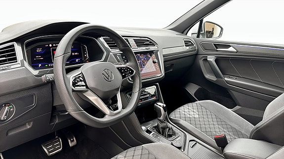 Volkswagen Tiguan 8 of 15