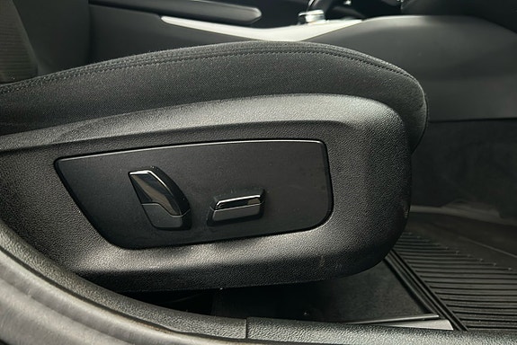 BMW 530e 19 of 29