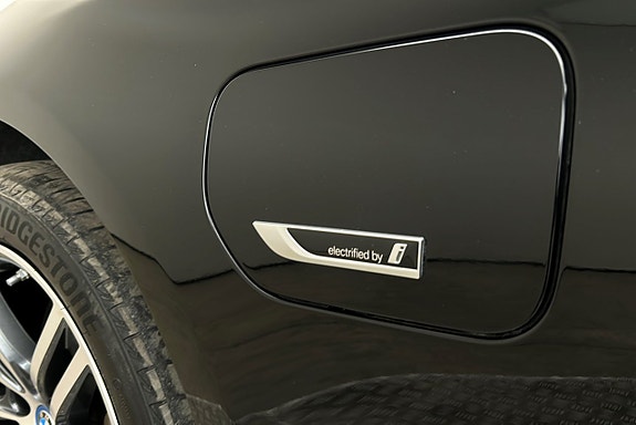 BMW 530e 29 of 29