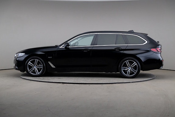 BMW 530e 4 of 29