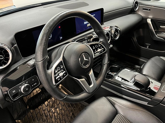 Mercedes-Benz A180 12 of 21