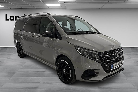 Mercedes-Benz V300 d 3 of 5