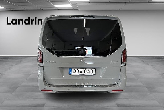 Mercedes-Benz V300 d 5 of 5