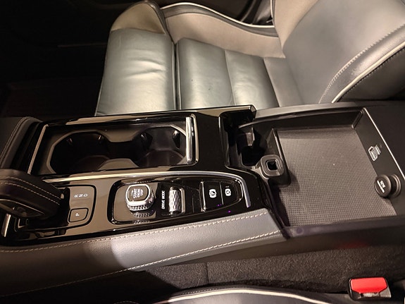 Volvo S60 30 of 30