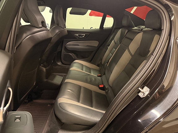 Volvo S60 9 of 30