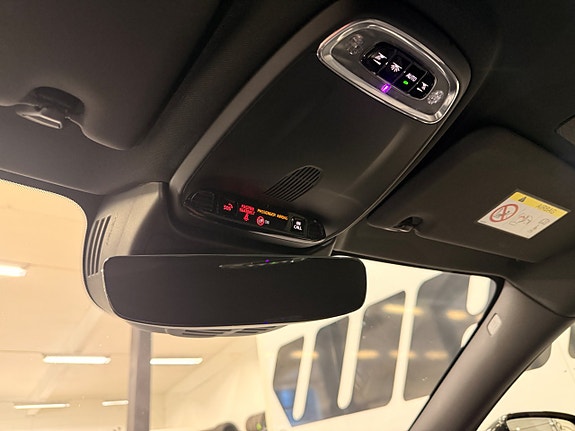 Volvo S60 17 of 30