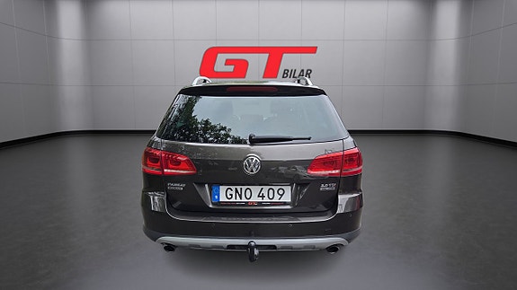 Volkswagen Passat Alltrack 7 of 21