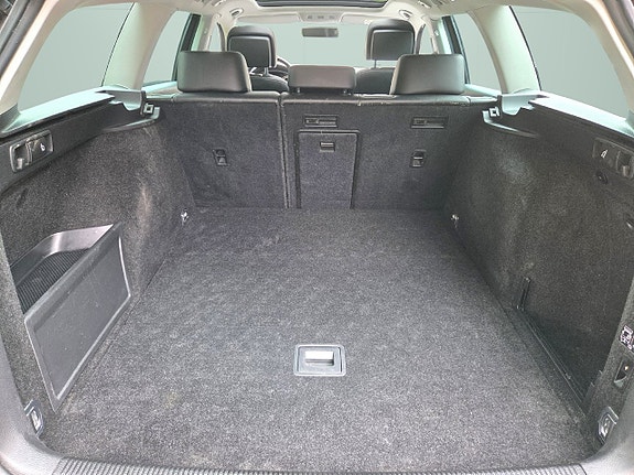 Volkswagen Passat Alltrack 19 of 21