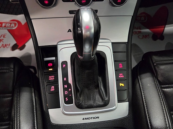 Volkswagen Passat Alltrack 18 of 21