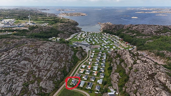 ABI Egen oas bland Bohusläns klippor – Westcoast 32 på attraktiva plats 128 i Lysekil på Siviks camping 7 of 7