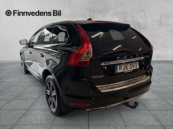 Volvo XC60 3 of 5