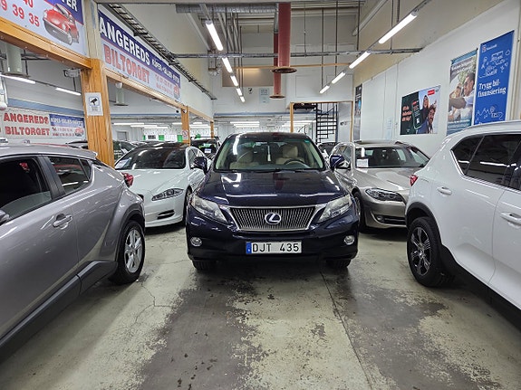 Lexus RX450h 3 of 19