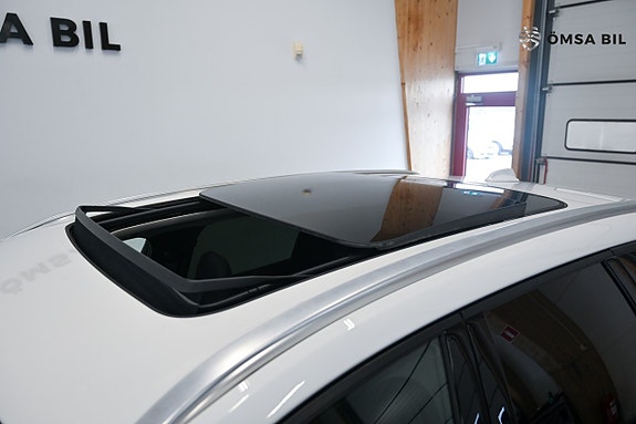 Volvo XC60 8 of 20
