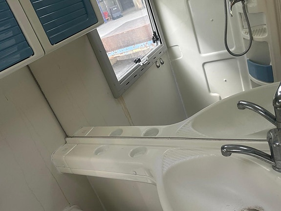 Ford Transit 9 of 11